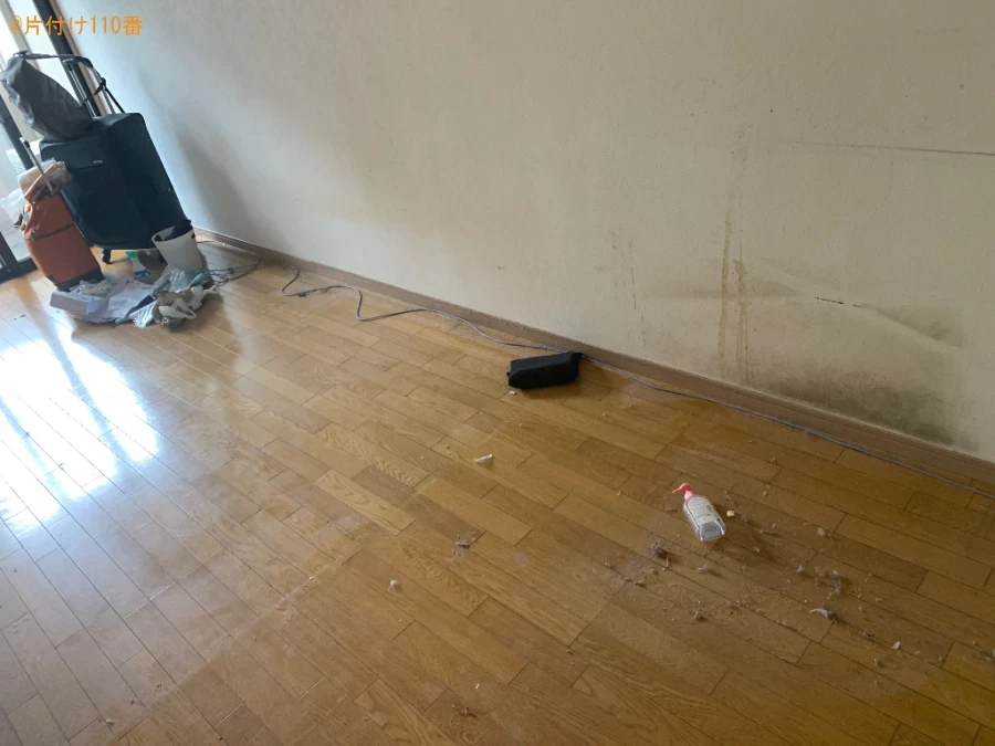 【福岡市東区】二人掛けソファー、セミダブルベッド、本棚等の回収