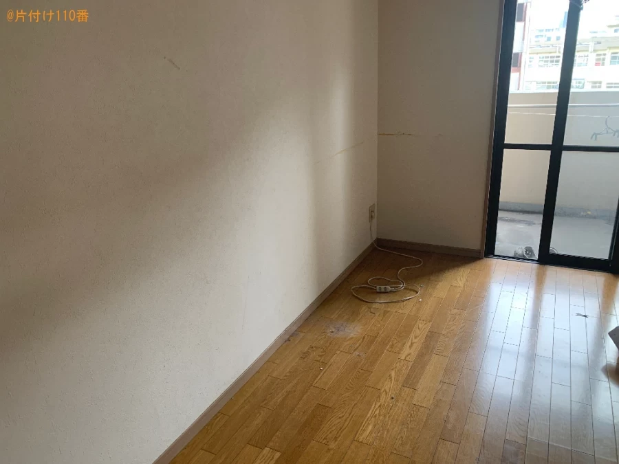 【福岡市東区】二人掛けソファー、セミダブルベッド、本棚等の回収