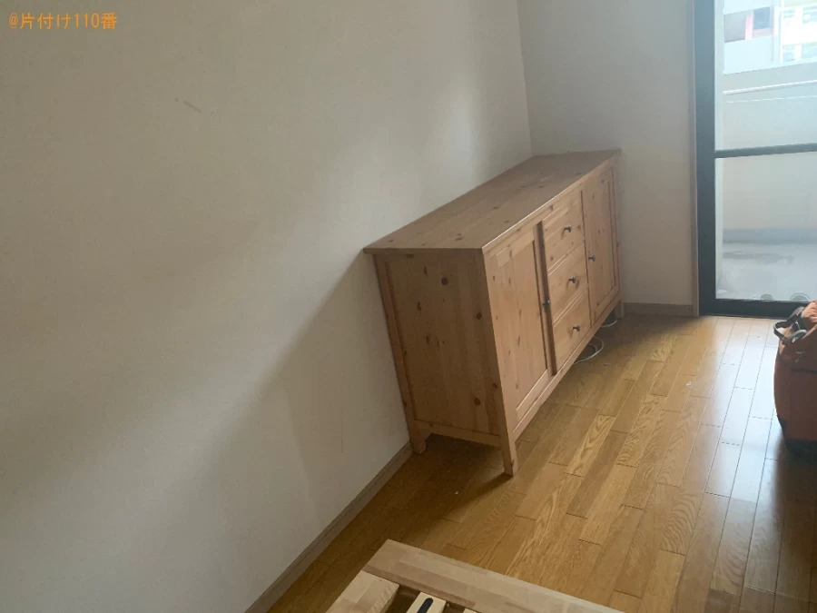 【福岡市東区】二人掛けソファー、セミダブルベッド、本棚等の回収