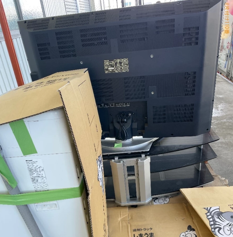 【浜松市東区】冷蔵庫、テレビ、洗濯機、カーペット、テレビ台の回収
