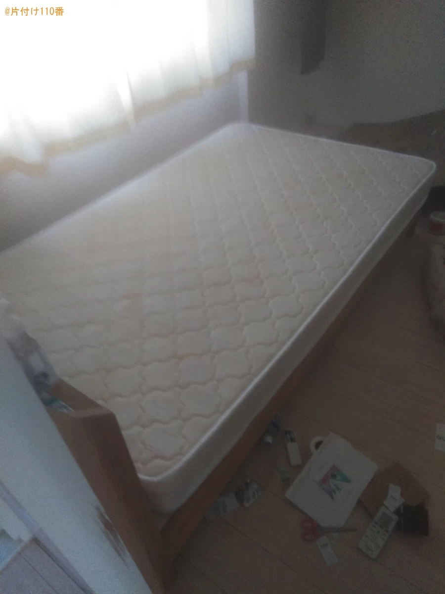 【松山市堀江町】セミダブルマットレス、テレビ台の回収・処分ご依頼