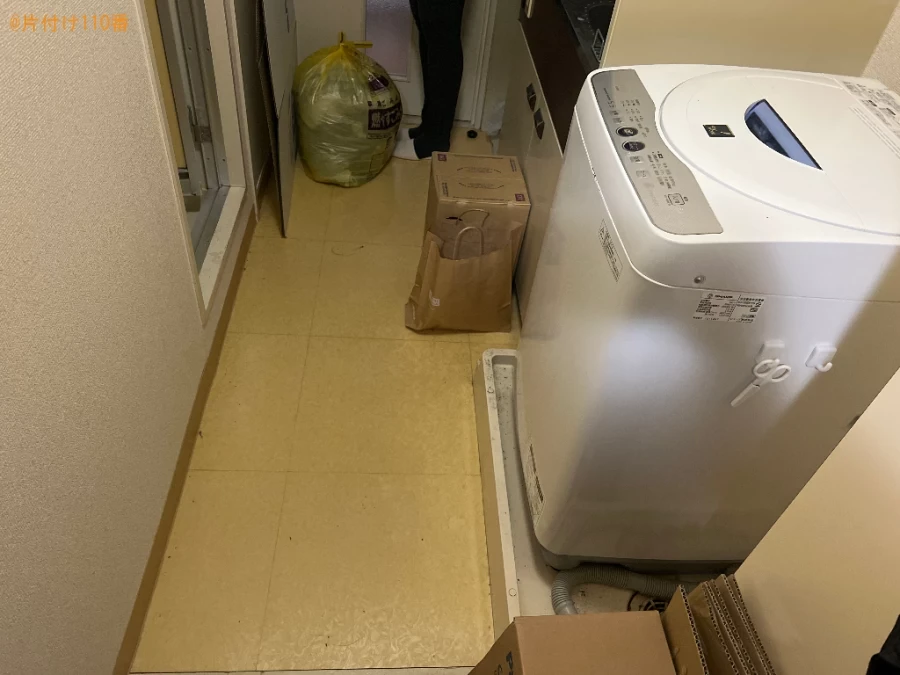 【京都市下京区】折り畳みベッド、布団、本棚、デスクワゴン等の回収