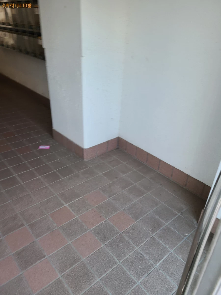 【小松島市松島町】PCモニタ、二人用テーブル、椅子、棚等の回収