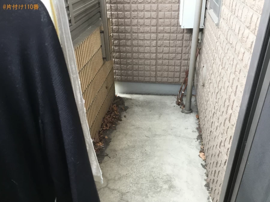 【尼崎市】シングルベッドマットレス、簡易ソファー、椅子等の回収