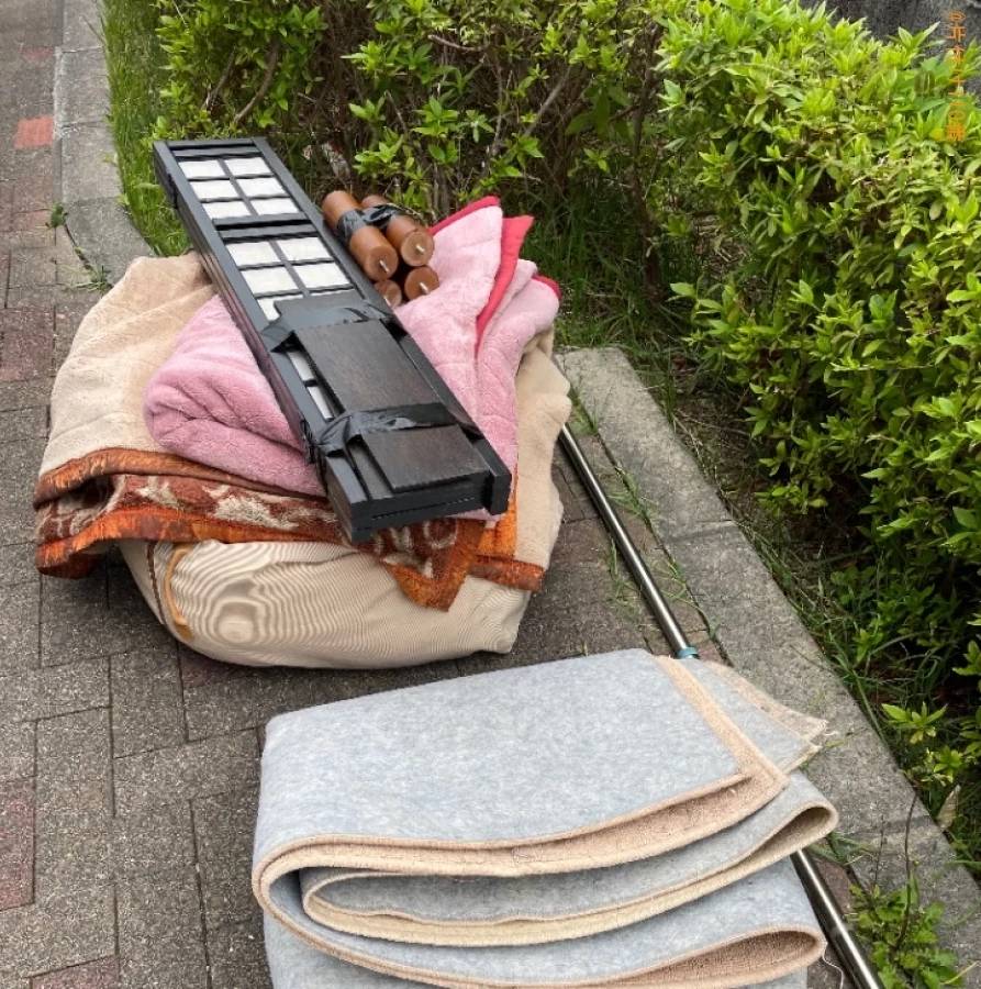 【浜松市北区初生町】セミダブルマットレス、布団、毛布の回収・処分