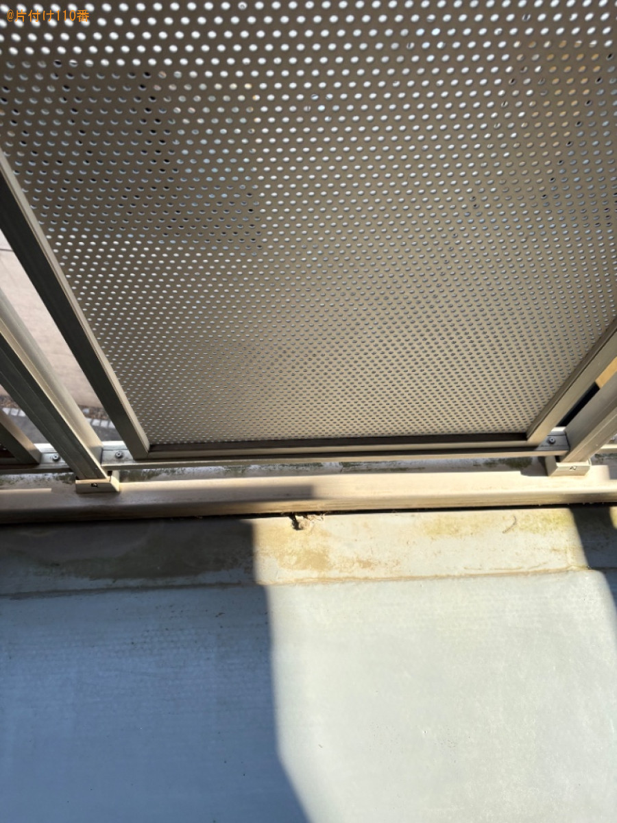 【練馬区】マットレス付きシングルベッド、カラーボックス等の回収