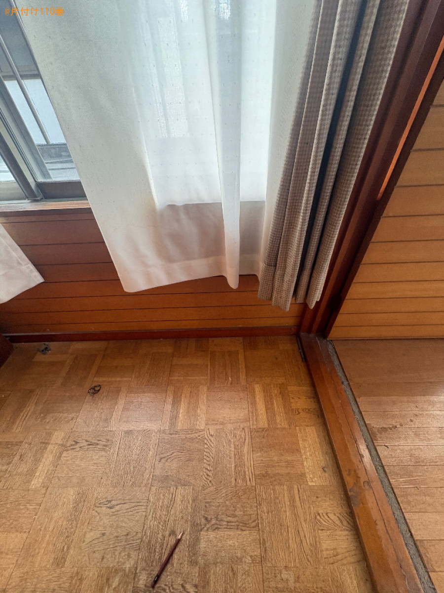 【八王子市元横山町】パソコンデスクを2階から1階へ移動する作業