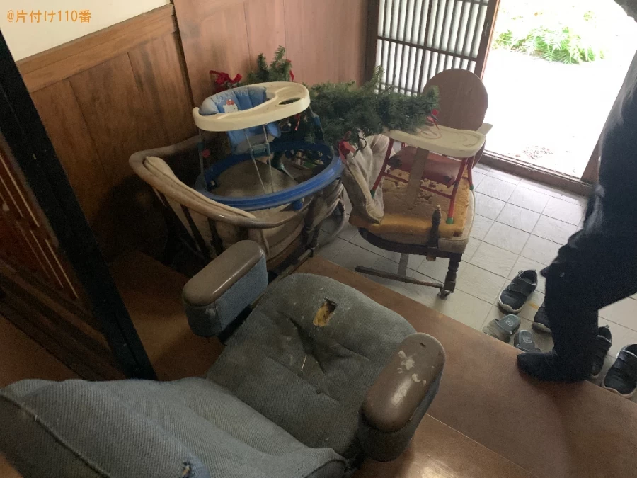 【大野城市】ダブルベッド、三人掛けソファー、ベビー用品等の回収