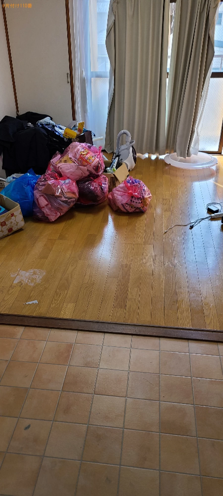 【下関市生野町】レンジ台、クローゼット、折り畳みベッド等の回収