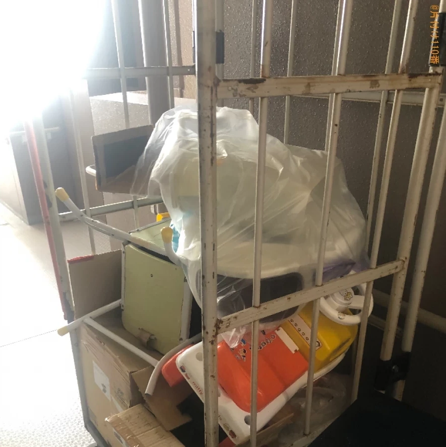 【杵島郡江北町】ガラステーブル、テレビ台、子供の椅子等の回収