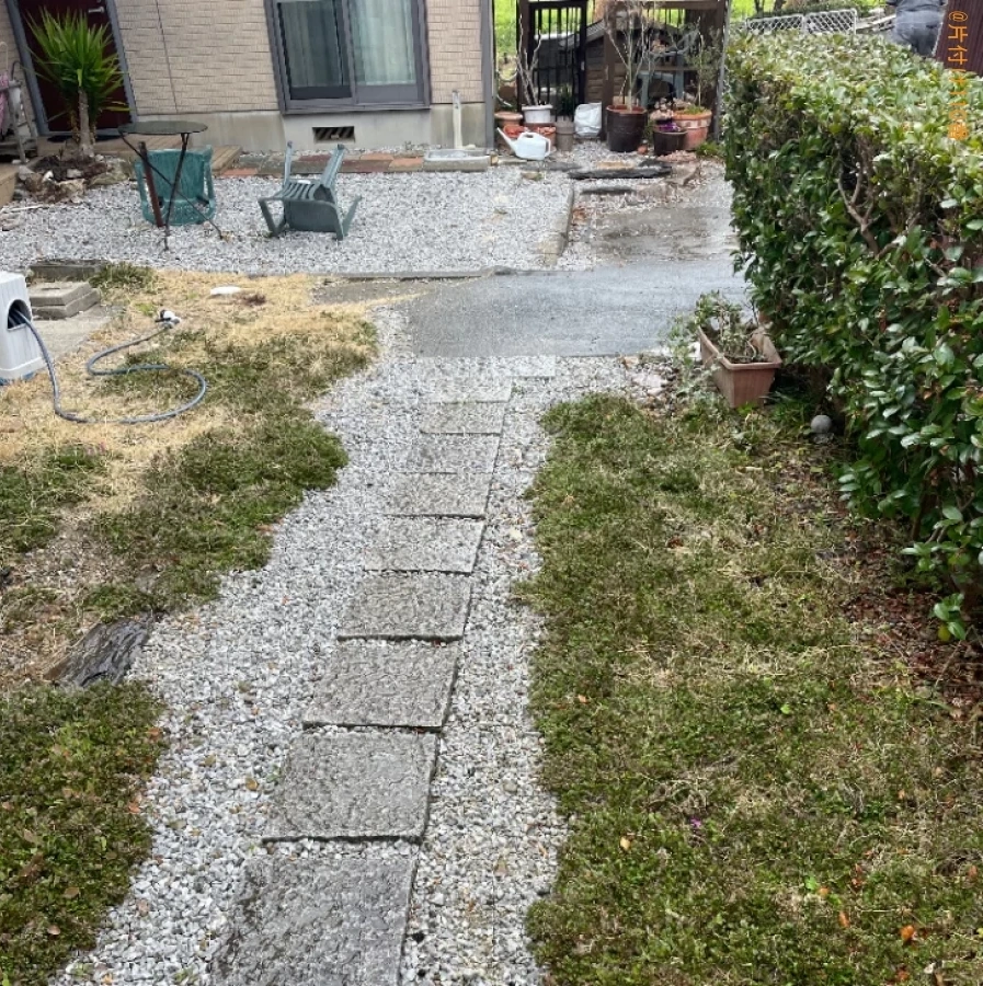 【田原市野田町】マットレス付きシングルベッド、学習机等の回収