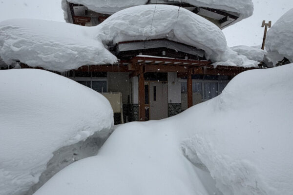 【青森市新町】雪かき、屋根の雪下ろし作業ご依頼　お客様の声
