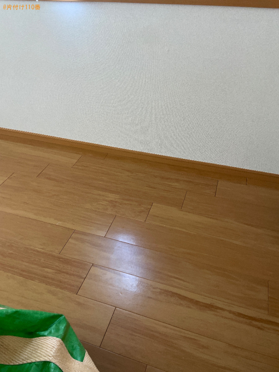 【町田市】スタンドミラー、卓上昇降デスク、ミラー、椅子等の回収