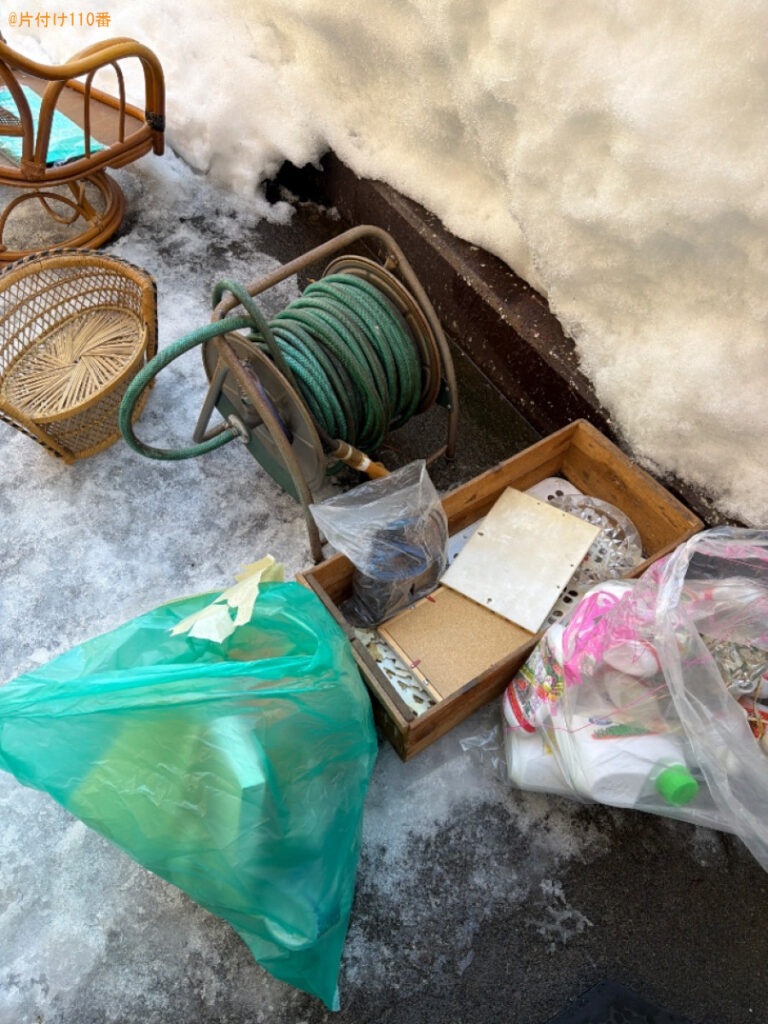 【五所川原市】家庭用エアコン、掃除機、椅子、ホース、かご等の回収