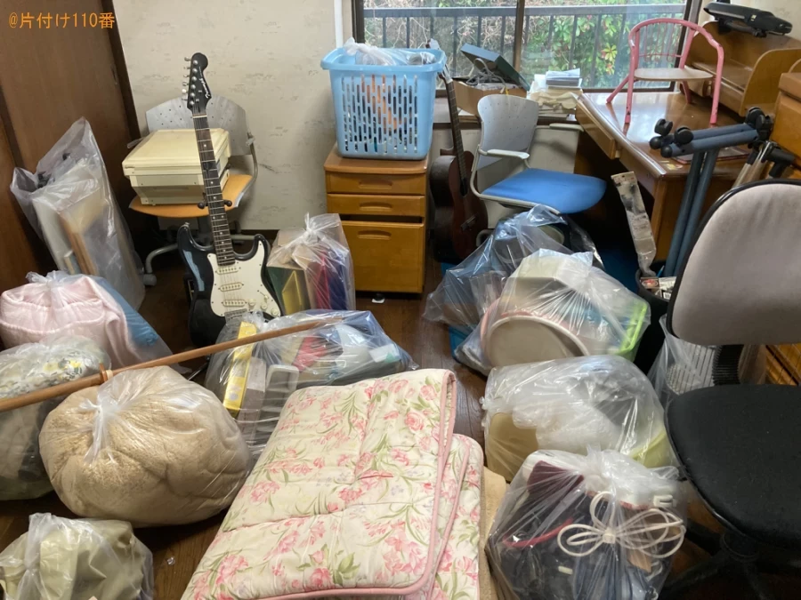 【鹿児島市吉野町】マットレス付きシングルベッド、学習机等の回収