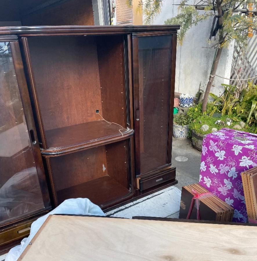 【浜松市西区】サイドボードキャビネットの回収・処分ご依頼