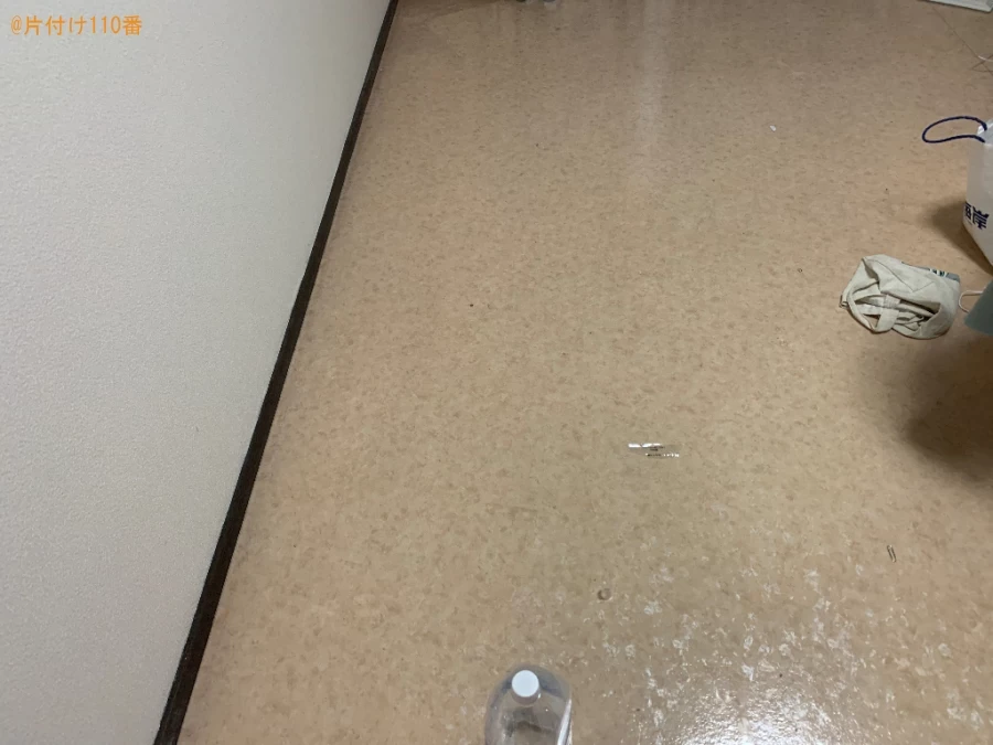 【福岡市博多区】冷蔵庫、ガラステーブル、布団、電子レンジ等の回収