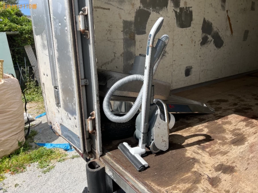 【国頭郡今帰仁村】ホイール付き自動車タイヤ、テーブル等の回収