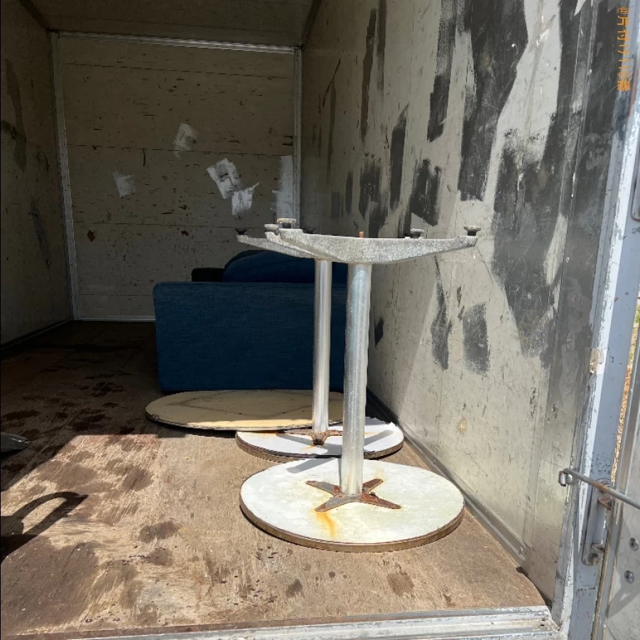 【国頭郡今帰仁村】ホイール付き自動車タイヤ、テーブル等の回収