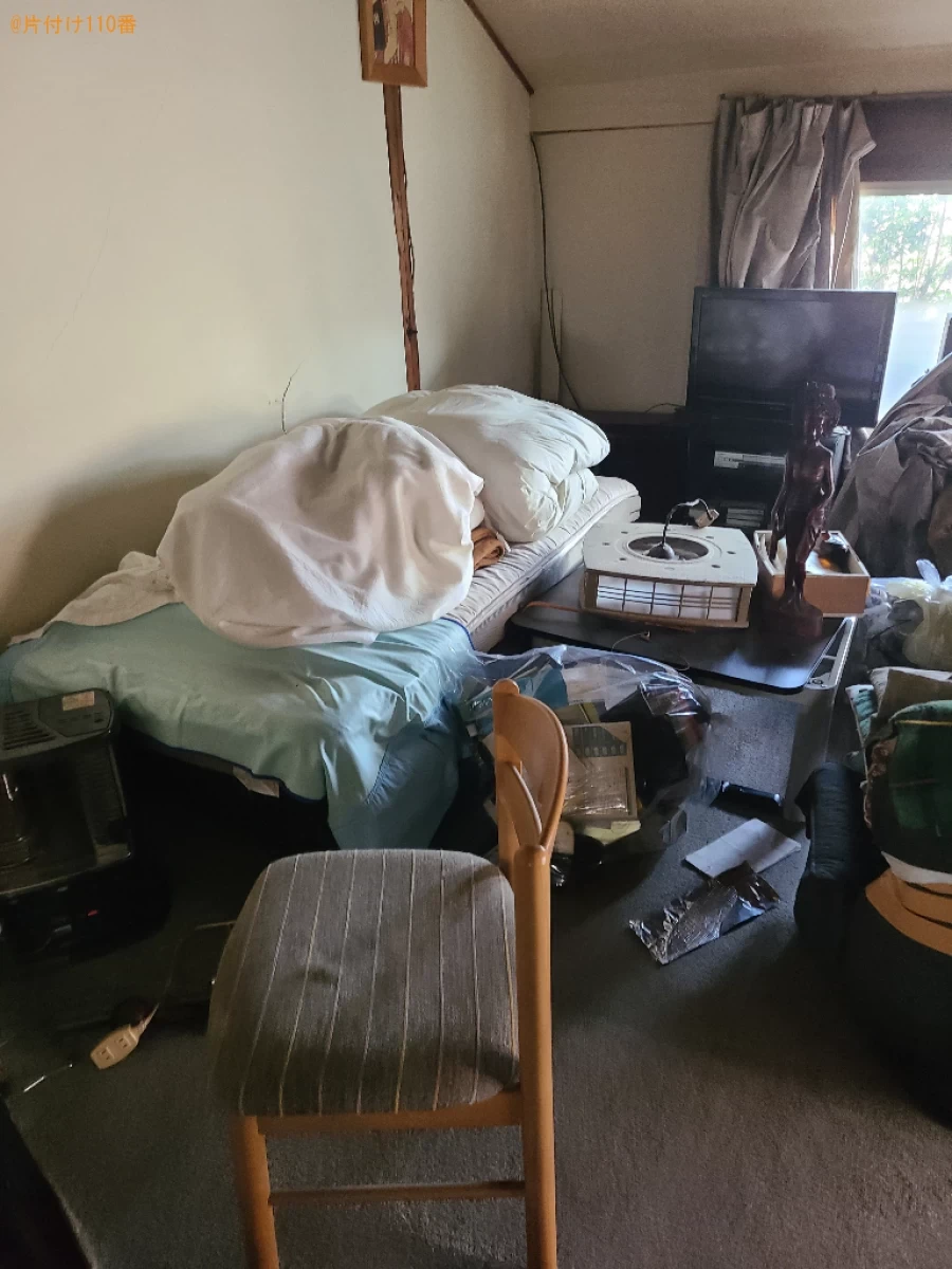 【小松島市中ノ郷町】マットレス付きシングルベッド、椅子等の回収