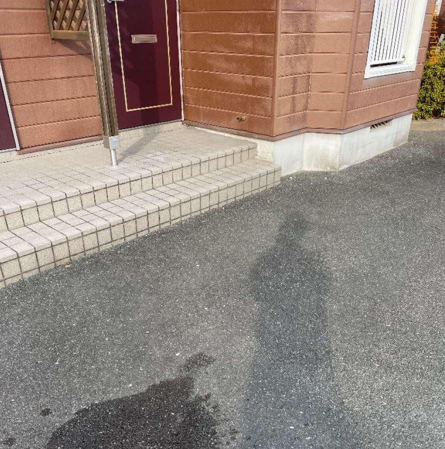 【浜松市西区】折り畳み式の机、布団、カーペット、掃除機等の回収