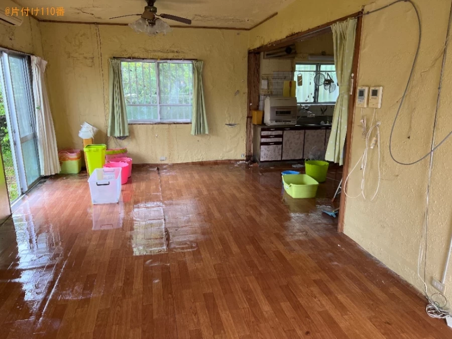 【うるま市】ソファー、テーブル、冷蔵庫、テレビ台、食器棚等の回収