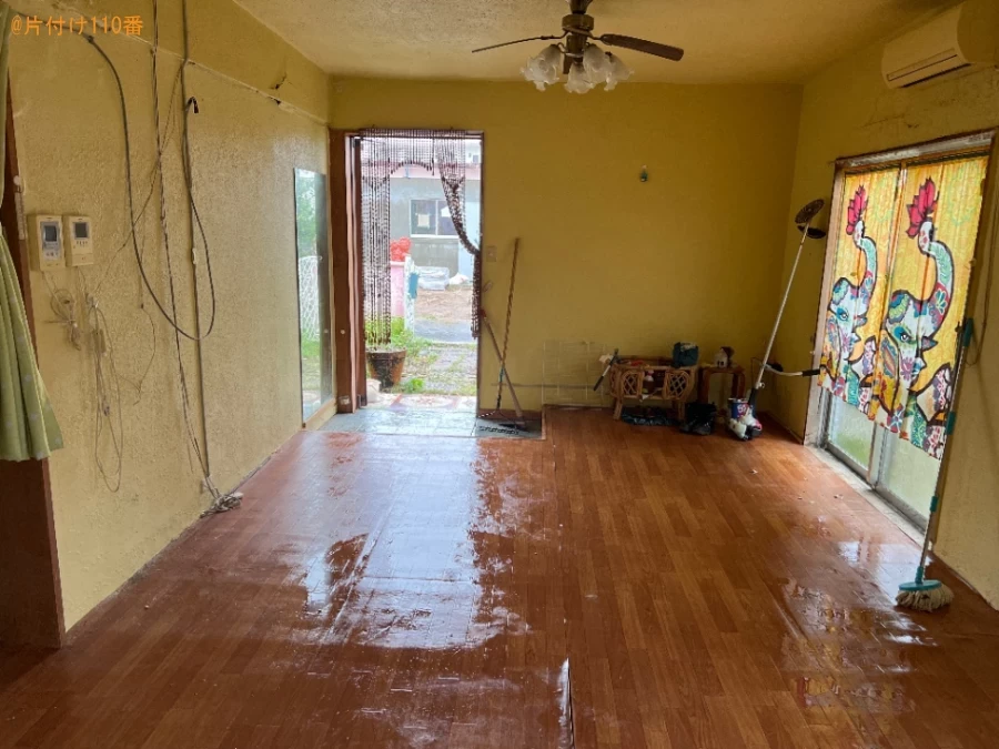 【うるま市】ソファー、テーブル、冷蔵庫、テレビ台、食器棚等の回収