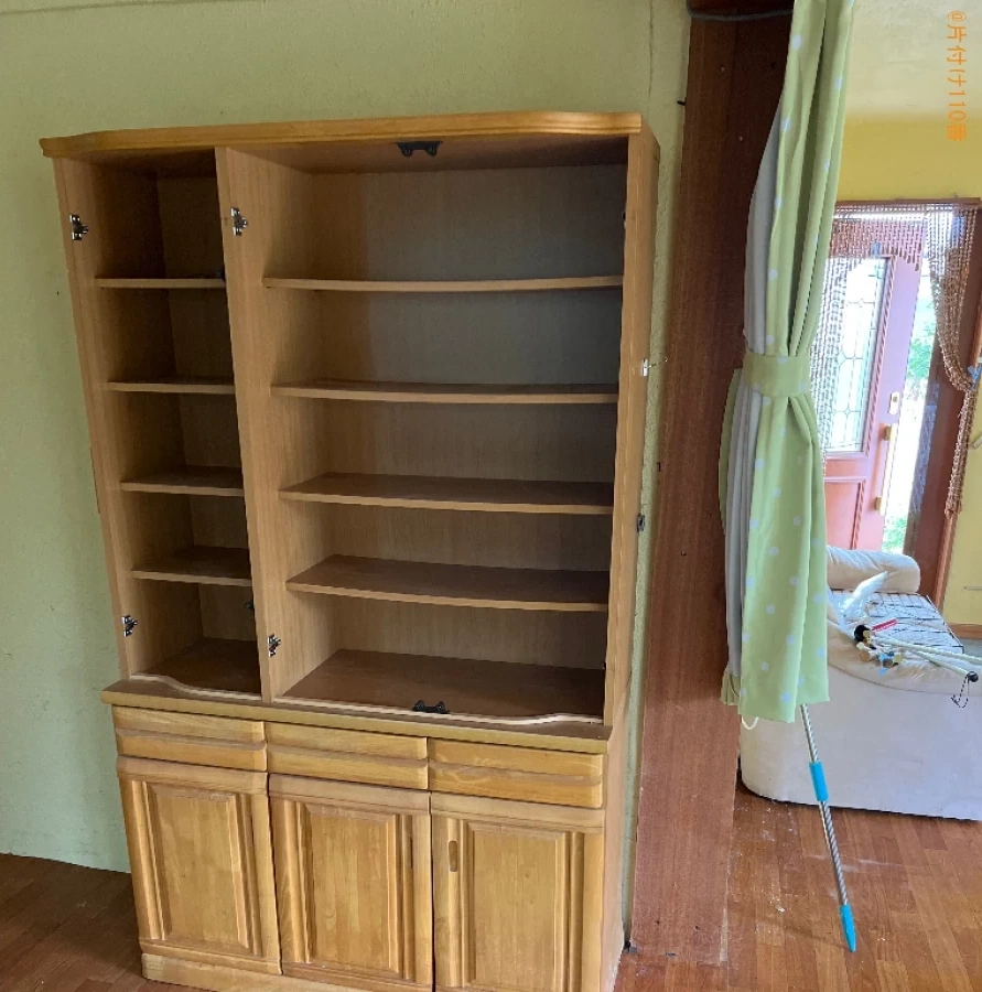 【うるま市】ソファー、テーブル、冷蔵庫、テレビ台、食器棚等の回収