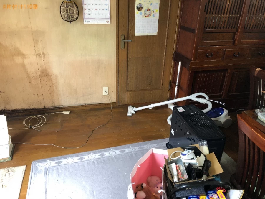 【周南市】マッサージチェア、ストーブ、二人掛けソファー等の回収