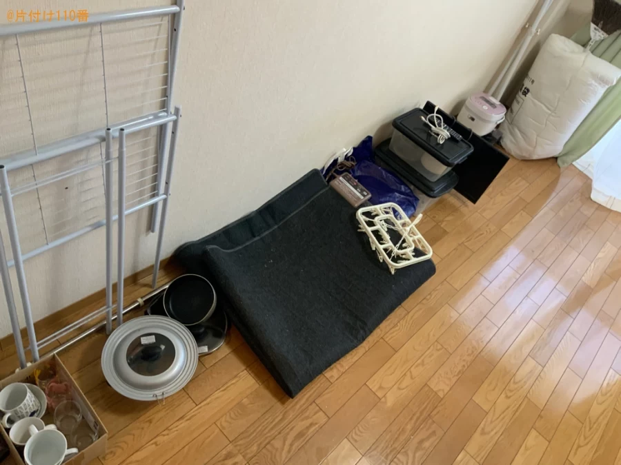 【和歌山市】カーペット、テレビ、ラック、掃除機、物干し竿等の回収