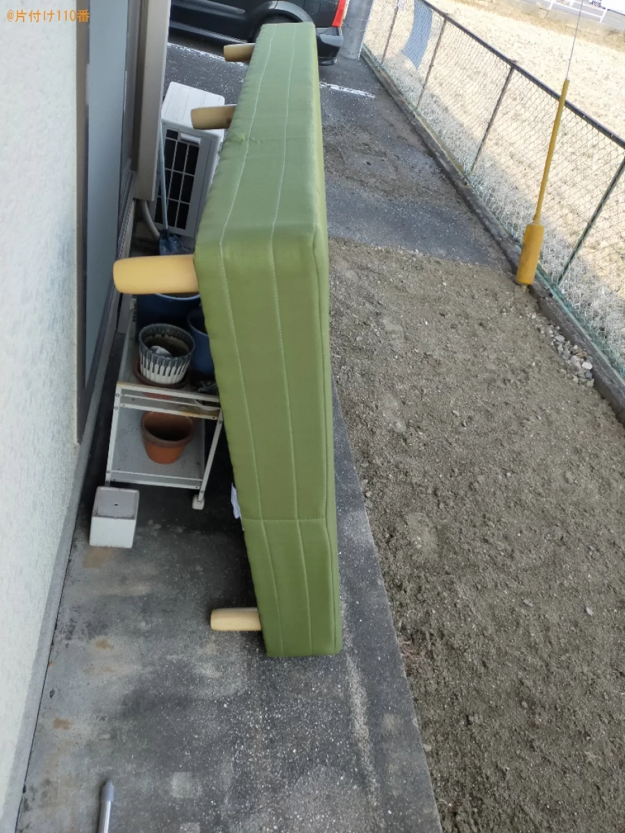 【倉敷市】セミダブルベッド、冷蔵庫、パーテーションの回収・処分