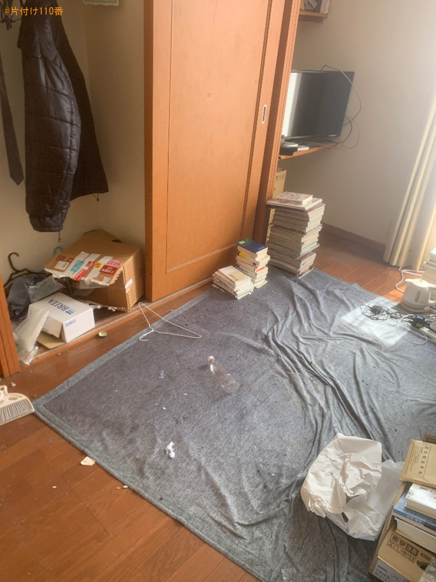 【福岡市西区】ローテーブル、本棚、食器棚、椅子、布団等の回収