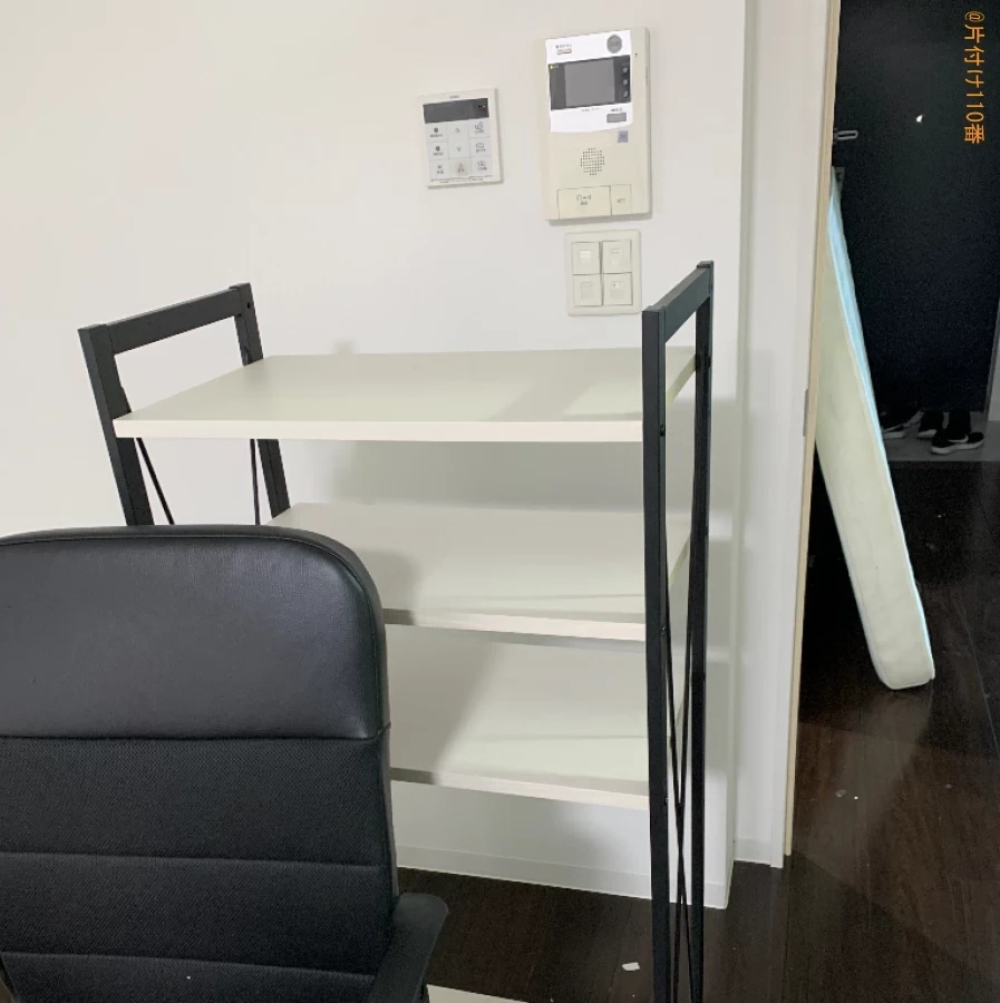 【福岡市南区】二人掛けソファー、本棚、テレビ台、デスク等の回収