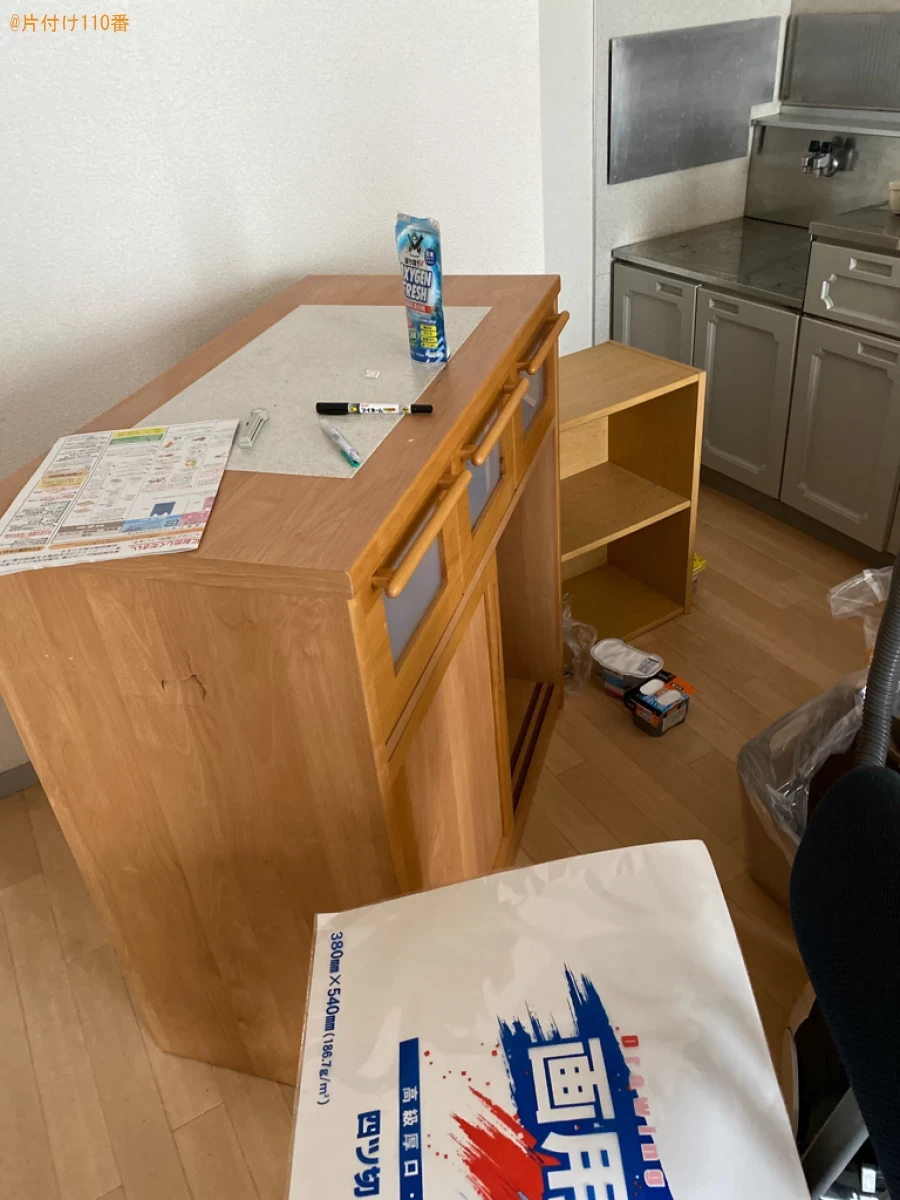 【下関市長府三島町】二人用ダイニングテーブル、本棚、椅子等の回収