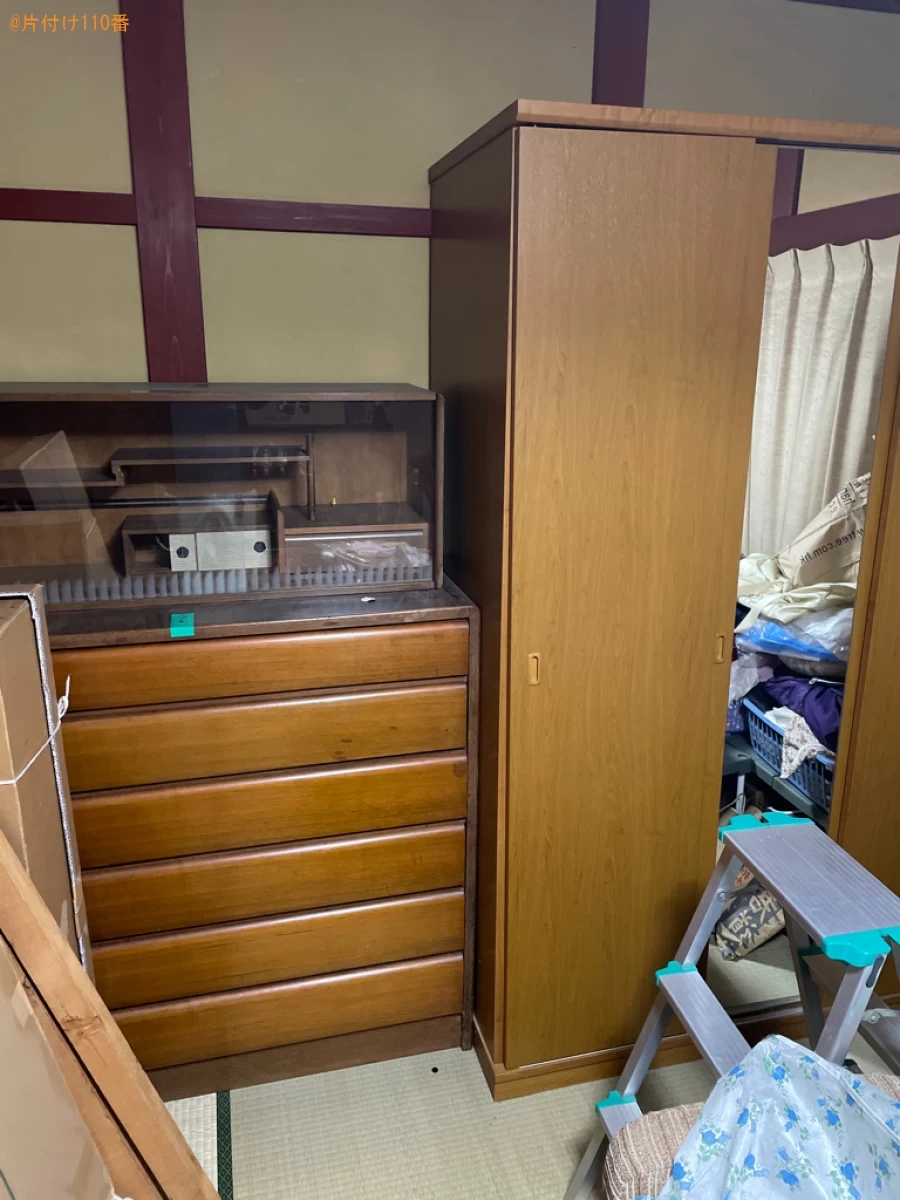【近江八幡市加茂町】タンス、業務用机、椅子、電子ピアノ等の回収