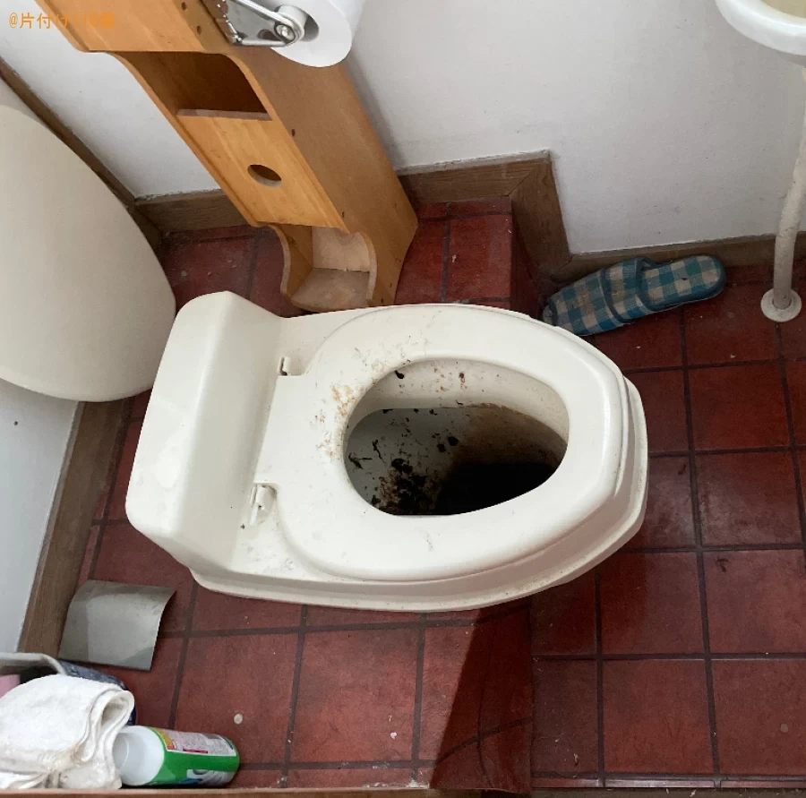 【神埼市千代田町】トイレ・キッチンクリーニング、床の簡易清掃