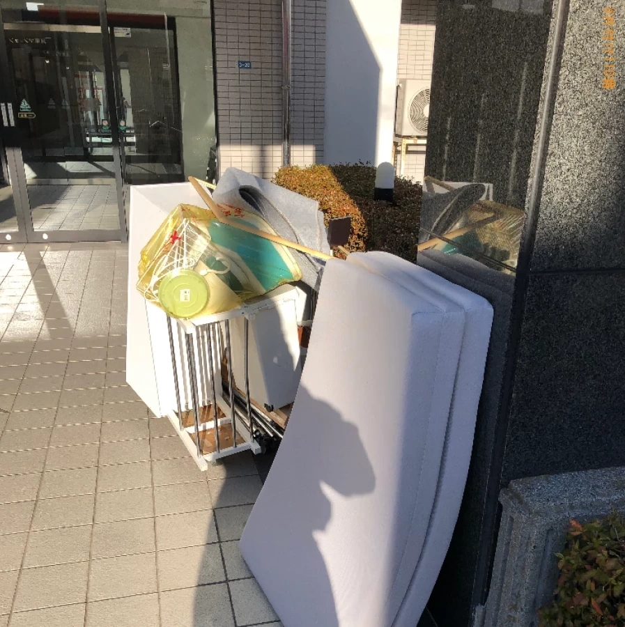 【周南市河東町】カラーボックス、スチールラック、布団等の回収