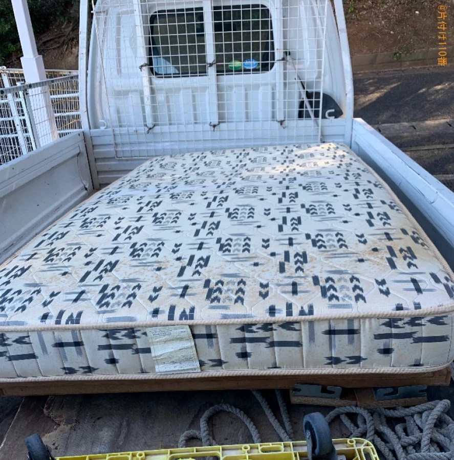 【福岡市中央区】マットレス付きセミダブルベッドの回収・処分ご依頼