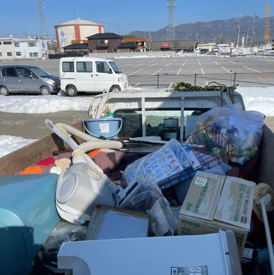 【彦根市高宮町】ゴミ屋敷状態になった部屋の片づけと簡易清掃ご依頼