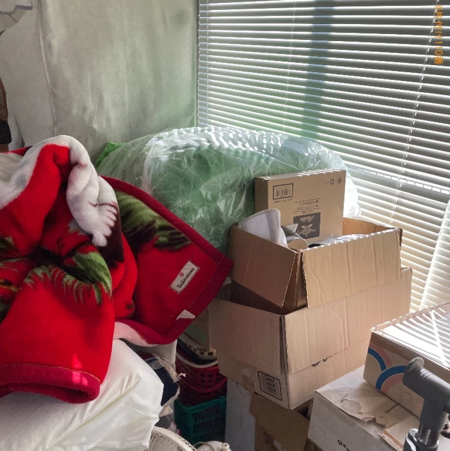 【彦根市高宮町】ゴミ屋敷状態になった部屋の片づけと簡易清掃ご依頼