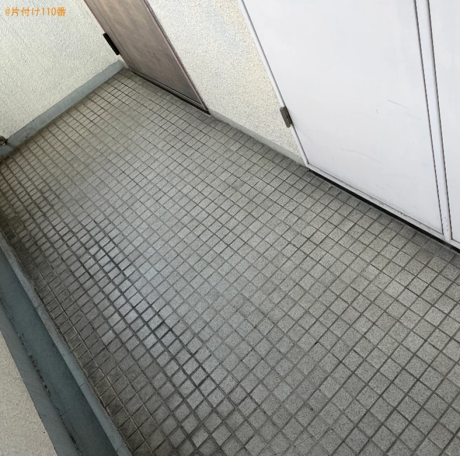 【京都市右京区】ディスプレイスタンド、スーツケース、椅子等の回収