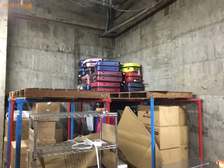 【尼崎市道意町】什器、ハンガー、カバン、アクセサリー等の回収