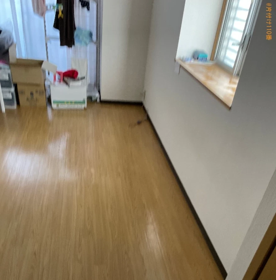 【草津市】マットレス付きシングルベッド、椅子、学習机等の回収