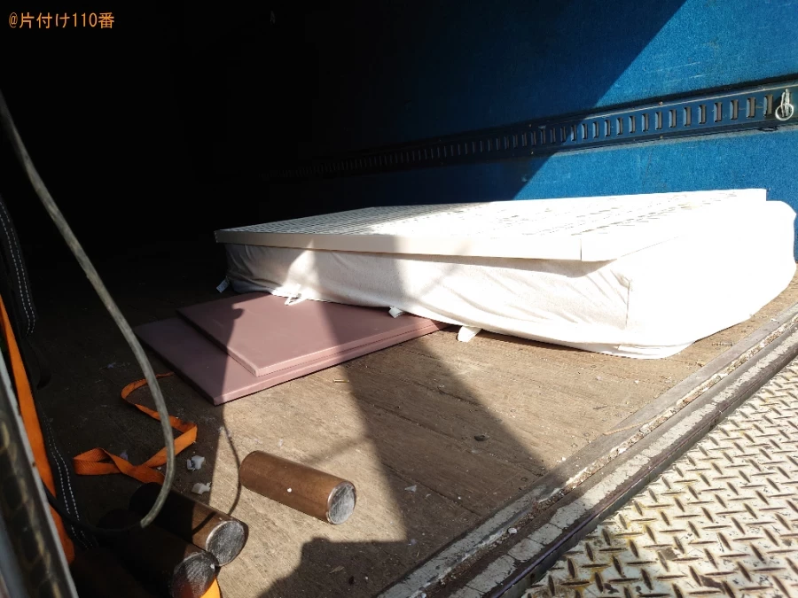 【松山市朝生田町】マットレス付きシングルベッドの回収・処分ご依頼