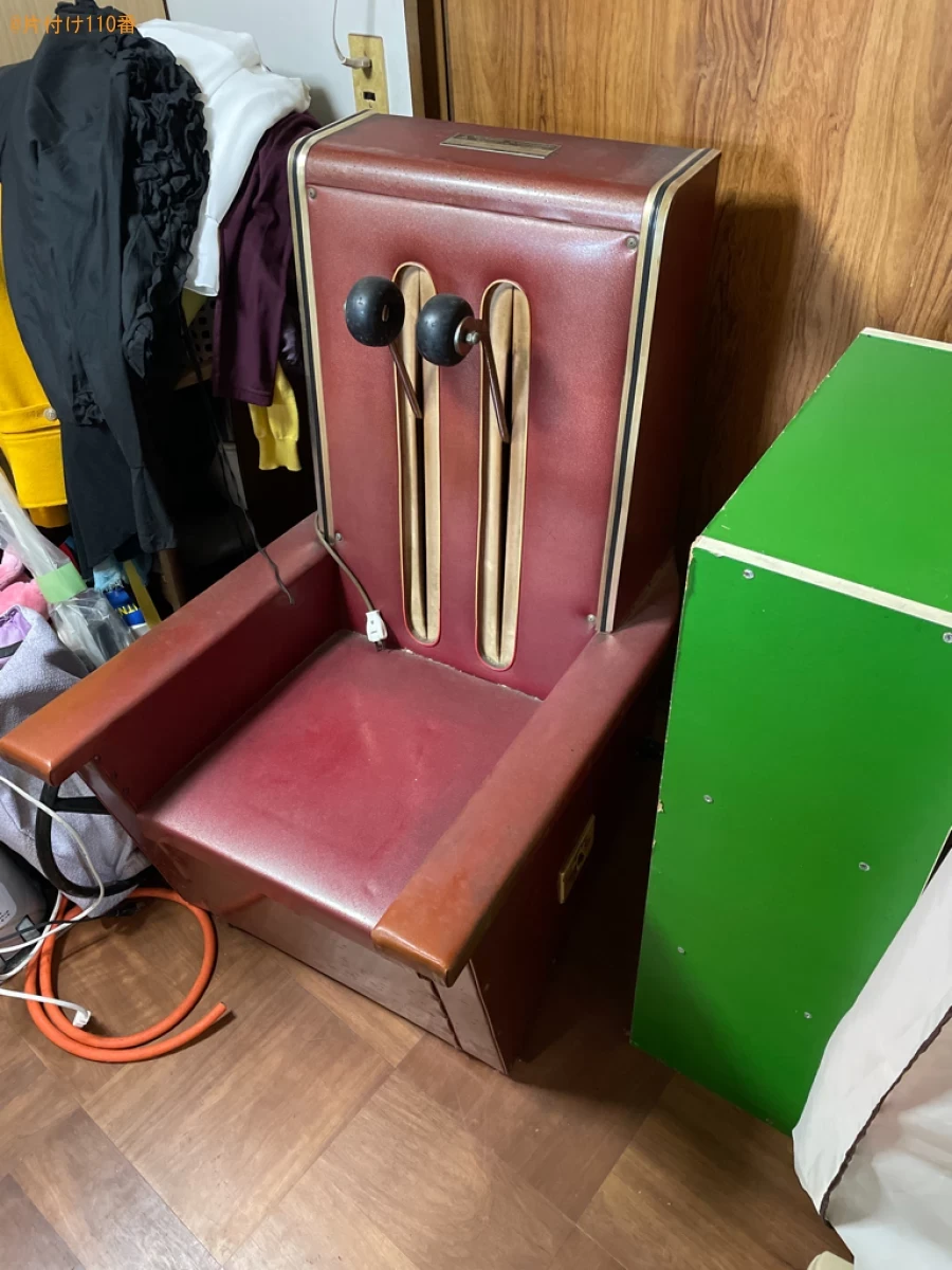 【栗東市】マッサージチェア、サイドボード、テレビ台等の回収・処分