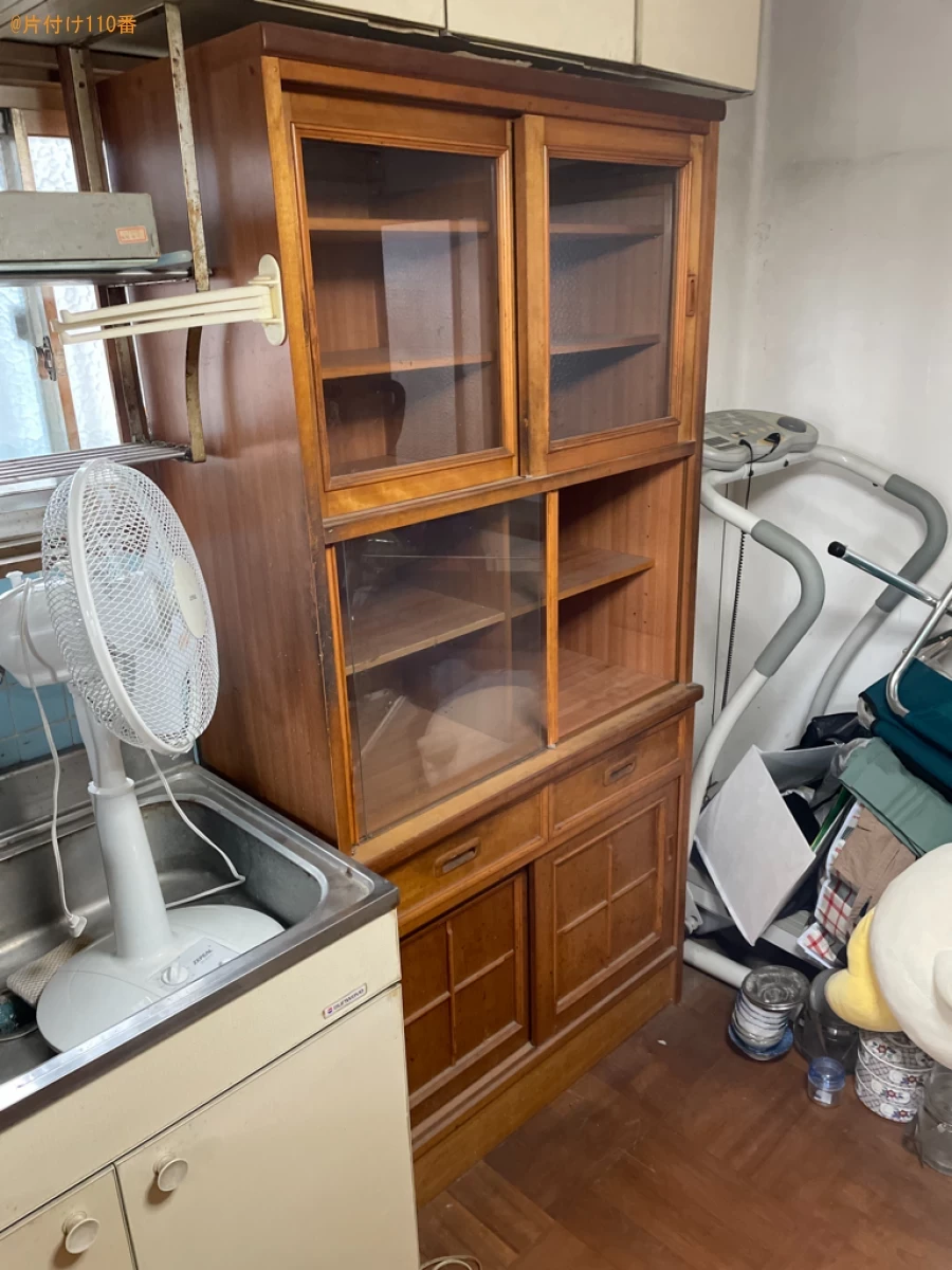 【栗東市】マッサージチェア、サイドボード、テレビ台等の回収・処分