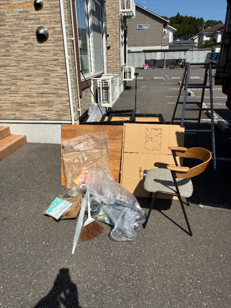 【北上市】布団、カラーボックス、ラック、スーツケース等の回収
