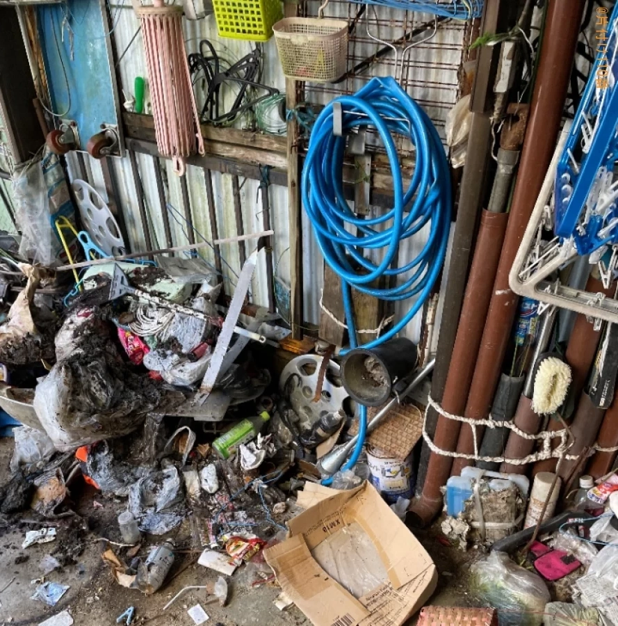 【亀岡市ひえ田野町】マットレス付きシングルベッド、布団等の回収