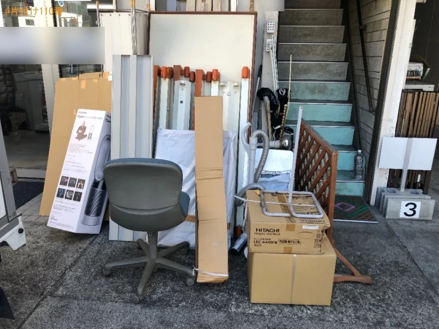 【周南市】椅子、照明器具、パーテーション、扉、掃除機等