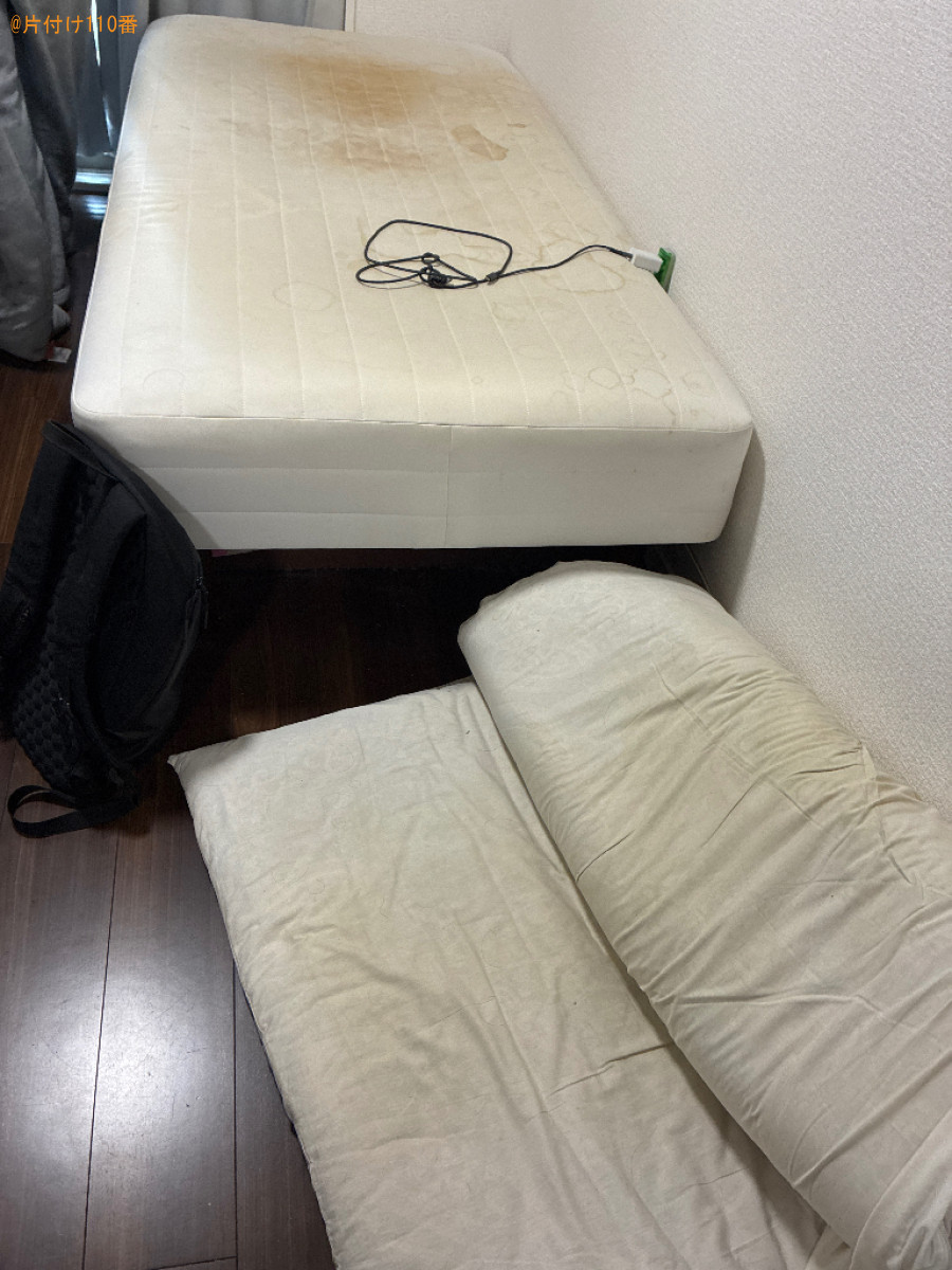 【福岡市中央区】マットレス付きシングルベッド、テレビ台等の回収